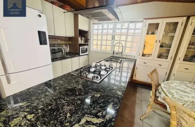 Casa com 4 quartos à venda na Rua 981, Centro, Balneário Camboriú