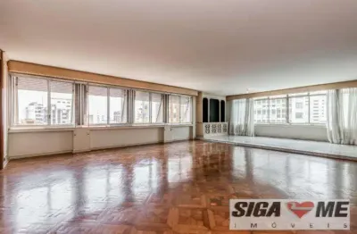 Lindo apê cheio de luz natural, com 400 m² de área útil