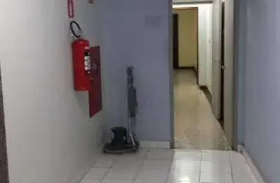Sala comercial com 7 salas para alugar na República, São Paulo 