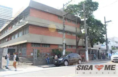 Aluga-se /vende-se imóvel comercial para call center 2.737m² – barra funda