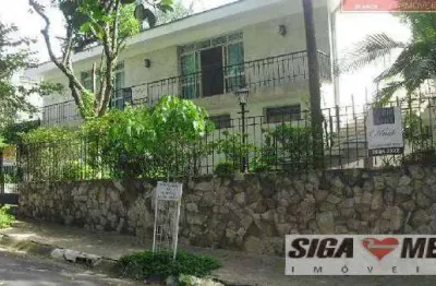 Casa com piscina, 635m2 de área construida no jardim marajoara