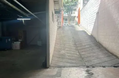 Paraíso/ locação estacionamento (400m2 a.ú) $15.000,00