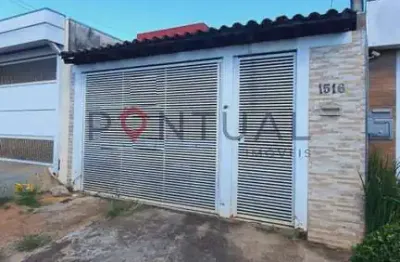 Casa à venda em marília-sp, jardim santa antonieta: 2 quartos, 1 sala, 1 banheiro, 2 vagas de garagem, 200m²! visite e negocie com a pontual imóvei