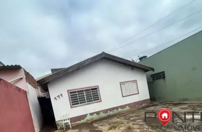 Casa à venda em marília-sp bem próxima ao centro. visite!