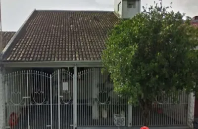 Casa à venda em marília bem localizada. venha conhecer!