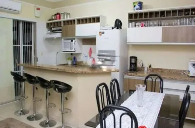 Casa à venda na zona sul de marília. venha conhecer!