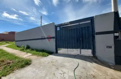 Imperdível oportunidade: casa à venda ou locação em marília-sp, parque das vivendas. 2 quartos, 1 suíte, 1 sala, 2 banheiros, 4 vagas de garagem, 130m².