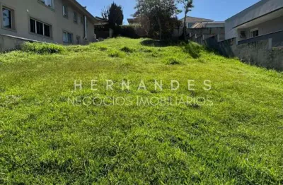 Condomínio melville em alphaville! terreno com área total de 722,50 m² em aclive