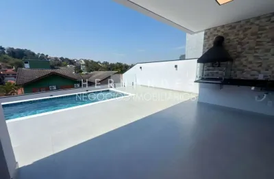 Casa em condomínio fechado com 300m² sendo 3 suítes próximo a alphaville