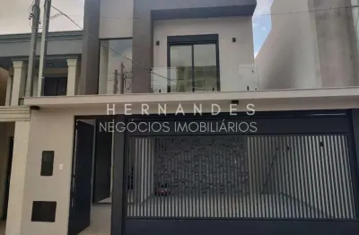 Portal dos ipês ||| imóvel com 247m² sendo 3suítes e 2 vagas com piscina