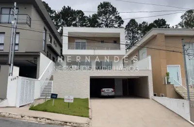 Casa de alto padrão em condomínio na Aldeia da Serra: 3 quartos, 3 suítes, 2 salas, 5 banheiros, 4 vagas, 369m². Venda em Santana de Parnaíba-SP.