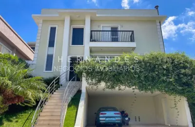 Casa neoclássica à venda com 3 suítes, 4 vagas e lazer completo, em alphaville