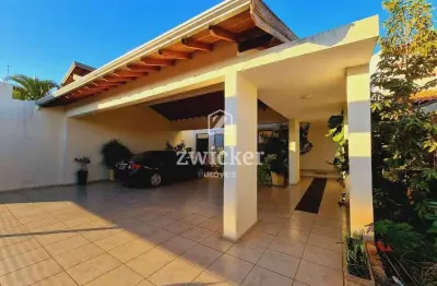 Casa com 4 quartos à venda no Jardim Paulista, Bauru 
