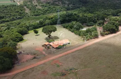 Oportunidade: ótimo sítio com acesso rápido direto à rodovia