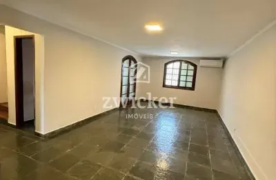 Casa com 3 quartos para alugar no Parque Jardim Europa, Bauru 