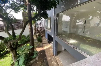 Maravilhoso sobrado todo reformado na melhor região do pacaembú!