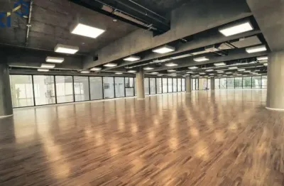 Aluga-se escritórios em edifício corporativo totalmente renovado (a partir de 390m² até monousuário