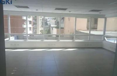 Conjunto comercial com 63 metros a 3 quadras do metros fradique coutinho