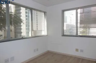 Localização privilegiada:compacto no coração do itaim: 62m², 2 vagas.