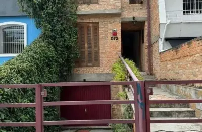 Casa comercial com 200 metros quadrados uma vaga de garagem proximo ao metro fradique coutinho