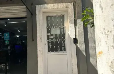 Casa com 3 quartos para alugar na Rua Capote Valente, 256, Pinheiros, São Paulo