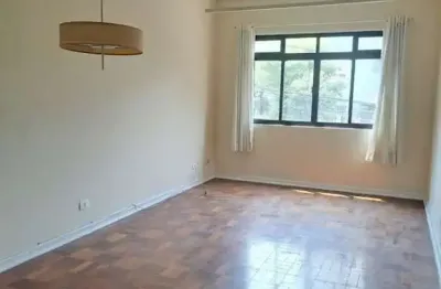 Amplo apartamento de 1 dormitório ensolarado e arejado