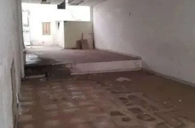 Excelente localização, comercial, com 240m2 e 2 wcs