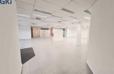 Excelente imóvel comercial, 871m2, 15 vagas de garagem