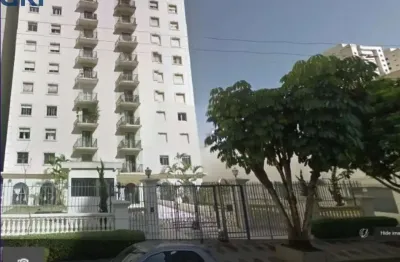 Apartam ento com 80 metrtros quadrados proximo o metro clinicas