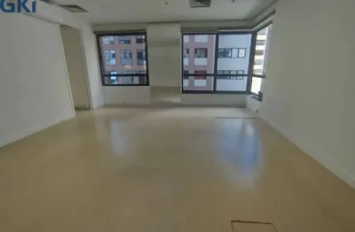 Sala comercial com 40 metros quadrados  uma garagem proximo o metro fradique coutinho