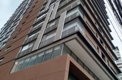 Apartamemto com 40 metros quadrados uma garagem proximo o metro oscar freire