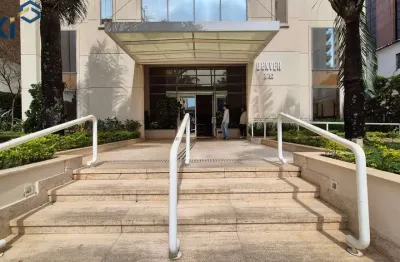 Cj com. p/ locação c/ 38 m. au, com 3 salas, 2 banheiros, 1 vaga. próximo ao metrô paulista.