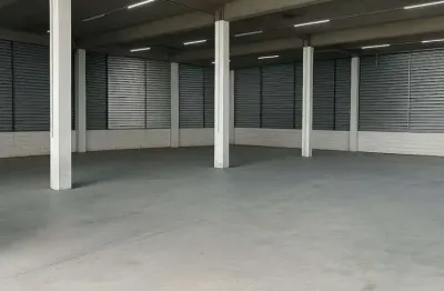 Galpão na lapa: 1.400m². ótima localização, construção de qualidade.