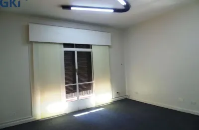 Sala comercial com 3 salas para alugar na Rua Carlos Comenale, 281, Bela Vista, São Paulo