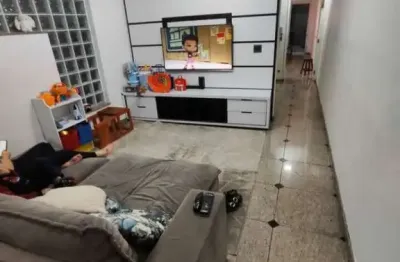 Excelente sobrado com 3 dorm (1 suíte com banheira) e 4 vagas!