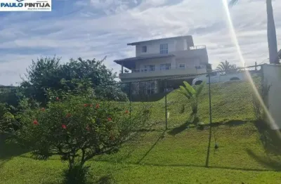 Linda chácara com 5 quartos e excelente acabamento em condomínio fechado em salto