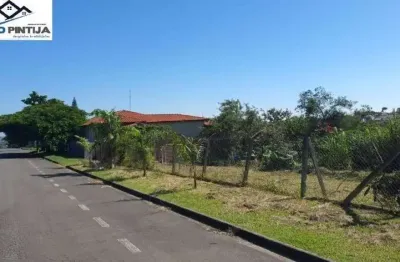 Lindo terreno de esquina na rua principal do condomínio terras de itaici