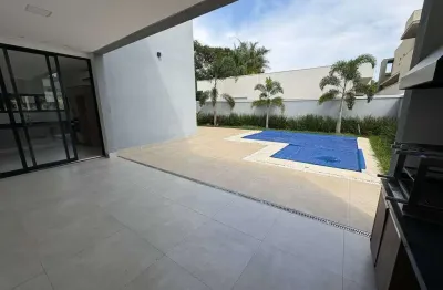 Sobrado 4 suítes, 2 escritórios em condominio alto padrão