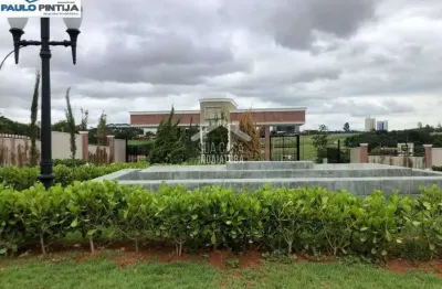 Terreno de 300m com ótima localização e topografia no condomínio london park