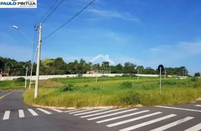 Lote de esquina com 432m² no condominio jardim piemonte em itaici