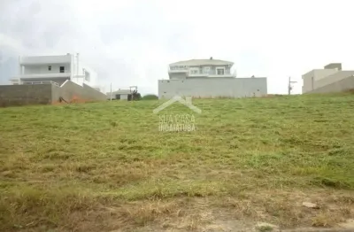 Terreno de 525m com boa localização e topografia em aclive no condomínio jardim dos lagos em indaiatuba