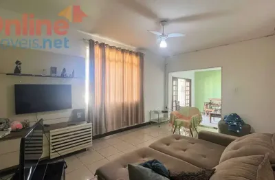 Casa à venda – 3 quartos, 1 suíte, 2 vagas – nova granada.