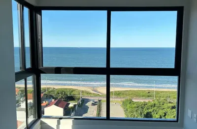 Frente mar, novo, com 3 suítes e uma vista deslumbrante para relaxar