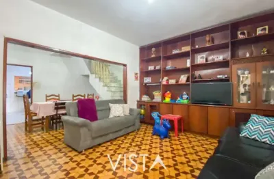Casa assobradada - 4 dormitórios -  5 banheiros - 2 vagas de garagem + ponto comercial