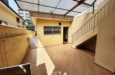 Casa com 3 quartos para alugar na Rua Airi, 286, Vila Gomes Cardim, São Paulo
