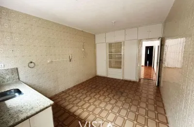 Casa com 3 quartos para alugar na Rua Airi, 286, Vila Gomes Cardim, São Paulo
