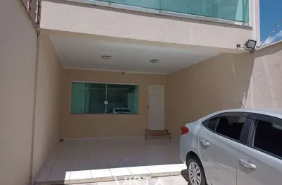 Casa com 4 quartos à venda na Rua Itaqueri, Água Rasa, São Paulo