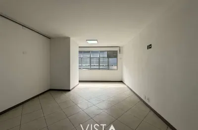 Prédio para alugar no Parque São Jorge, São Paulo 