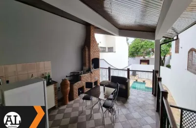Ótima casa à venda no condomínio granja olga em sorocaba, excelente localização, casa construída em dois lotes com 430 m² de área construída,