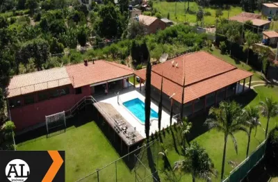 Linda chácara á venda no campo do meio em araçoiaba da serra, com 5148 m2 de área e 800 m2 de construção, com lazer total piscina, campo de futebol